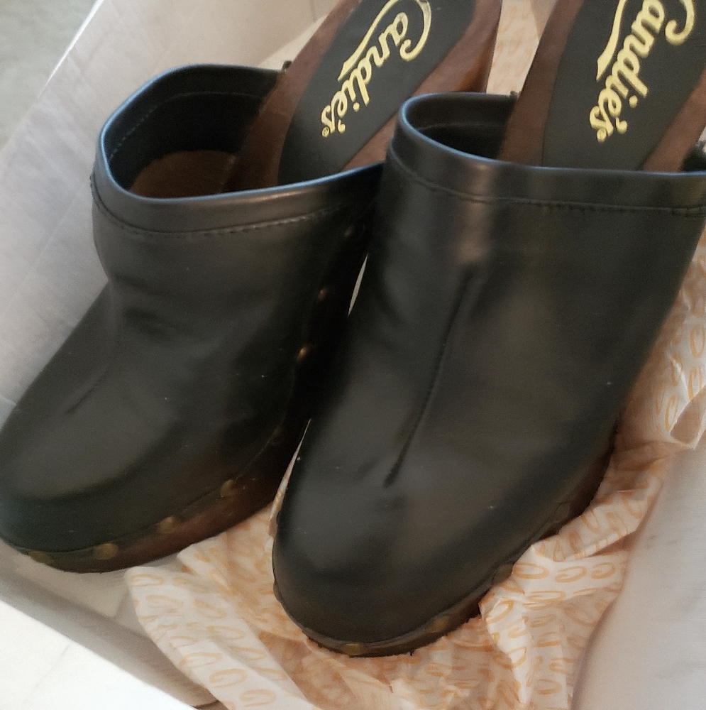 Like new Leather Classic Candies, Worn only once, still have box.